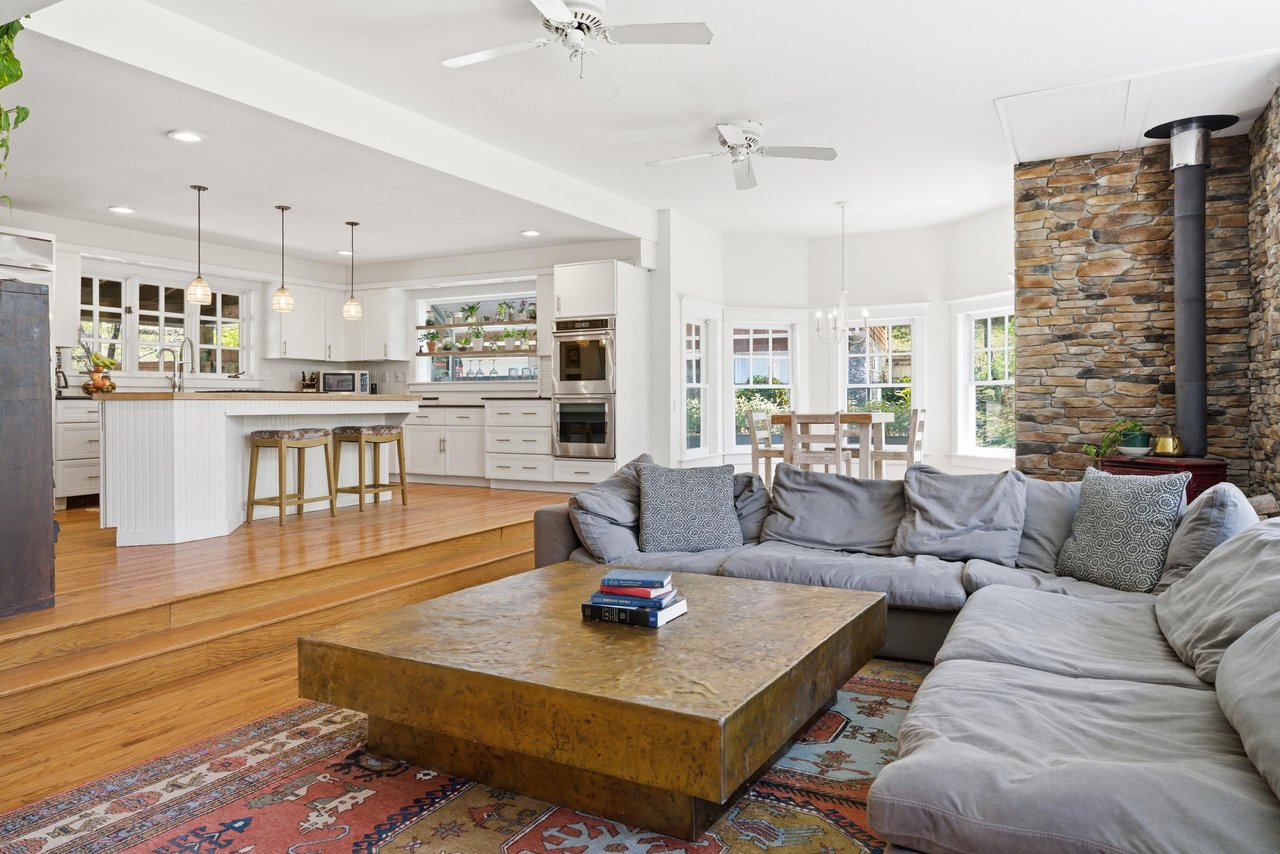 12 COLD SPRINGS ROAD