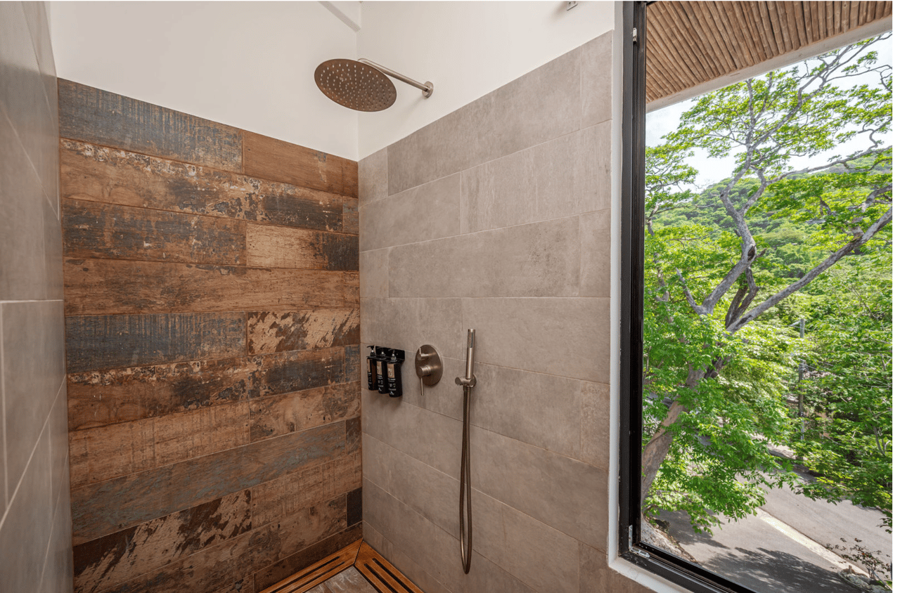 Casa Salinas – 3 beds ocean view home in playa grande