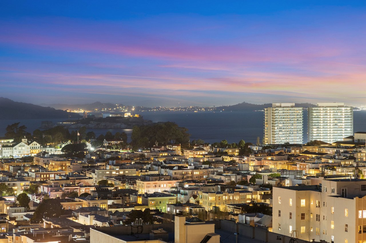 Magnificent Apartment at The Heights