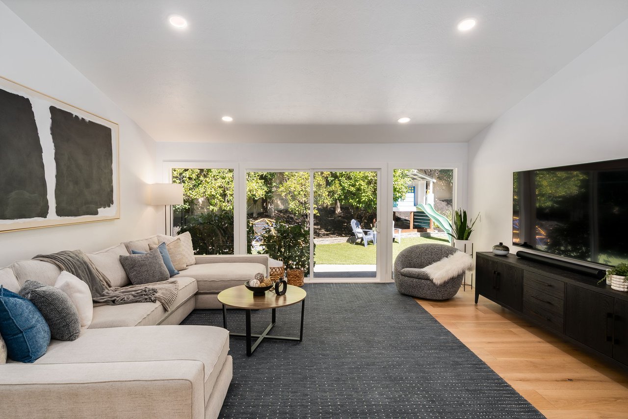 Modern Design Meets Comfort