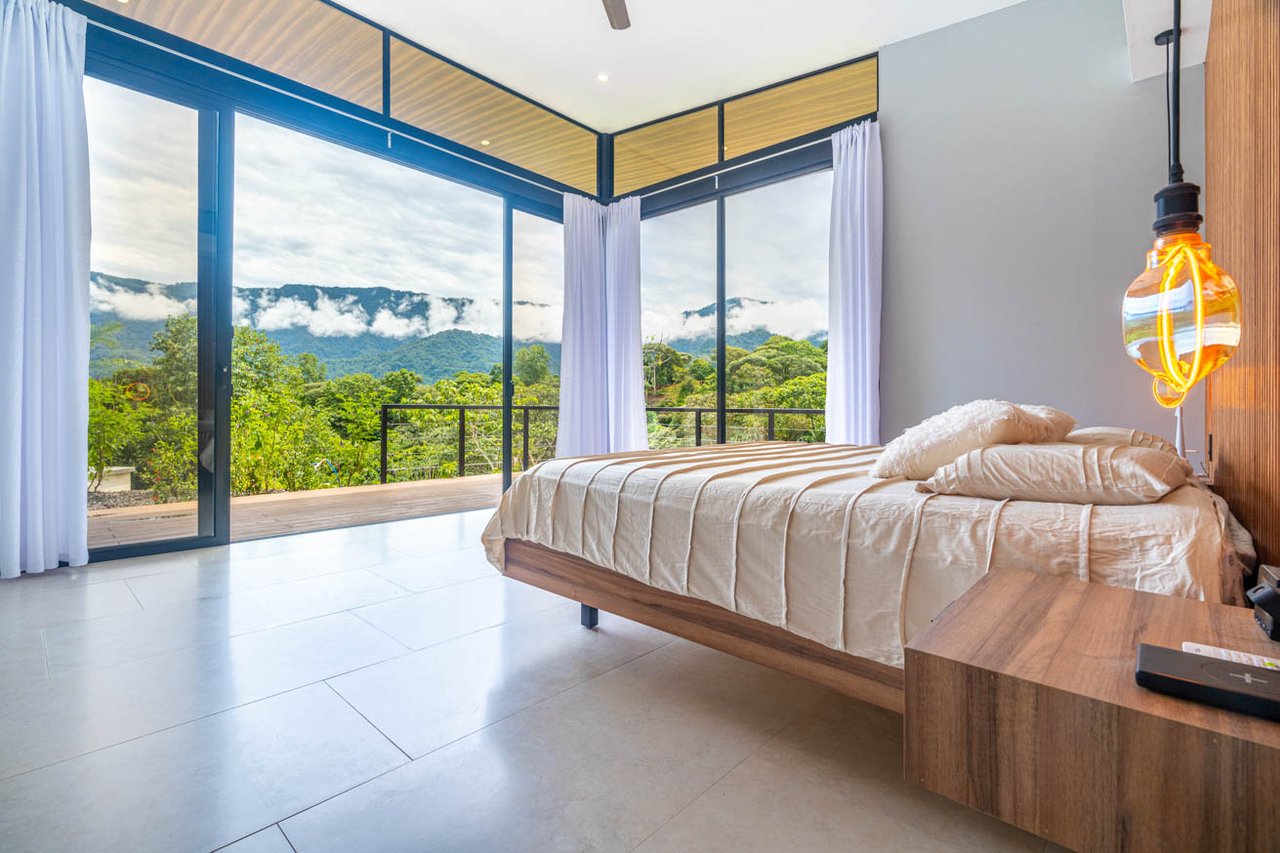 Ojochal Modern Jungle Home with Infinity Pool & Mountain Views