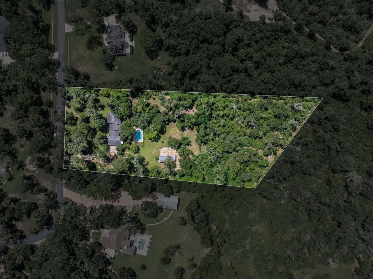 217 N Heritage Trail Bellville, Texas 77418