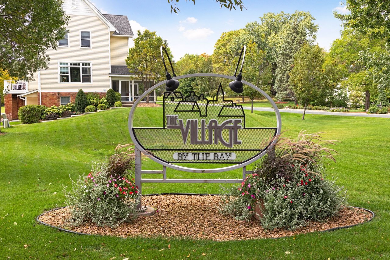 2150 Old School Rd #252, Mound