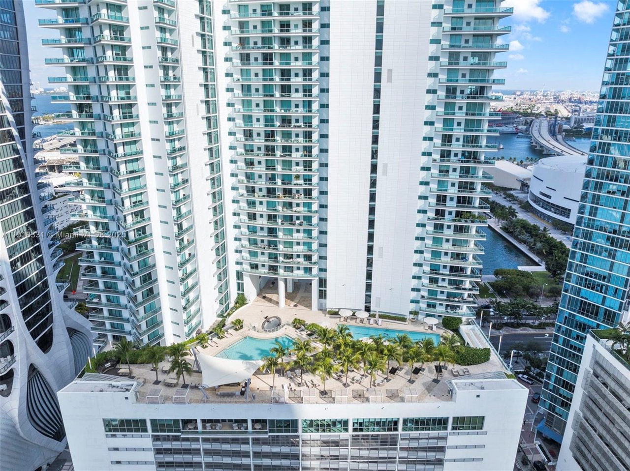 900 Biscayne Bay Condo, Unit 2401