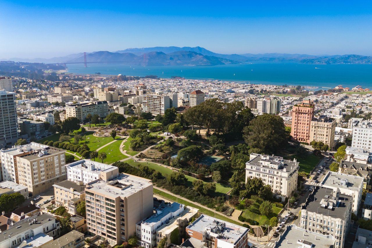Lafayette Park is right around the corner when you live at 1700 Gough Street in San Francisco