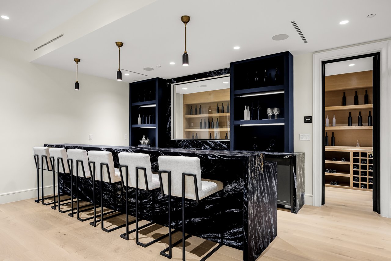 415 N Cliffwood Avenue