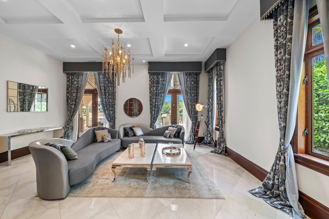 Edgewater Drive Estate