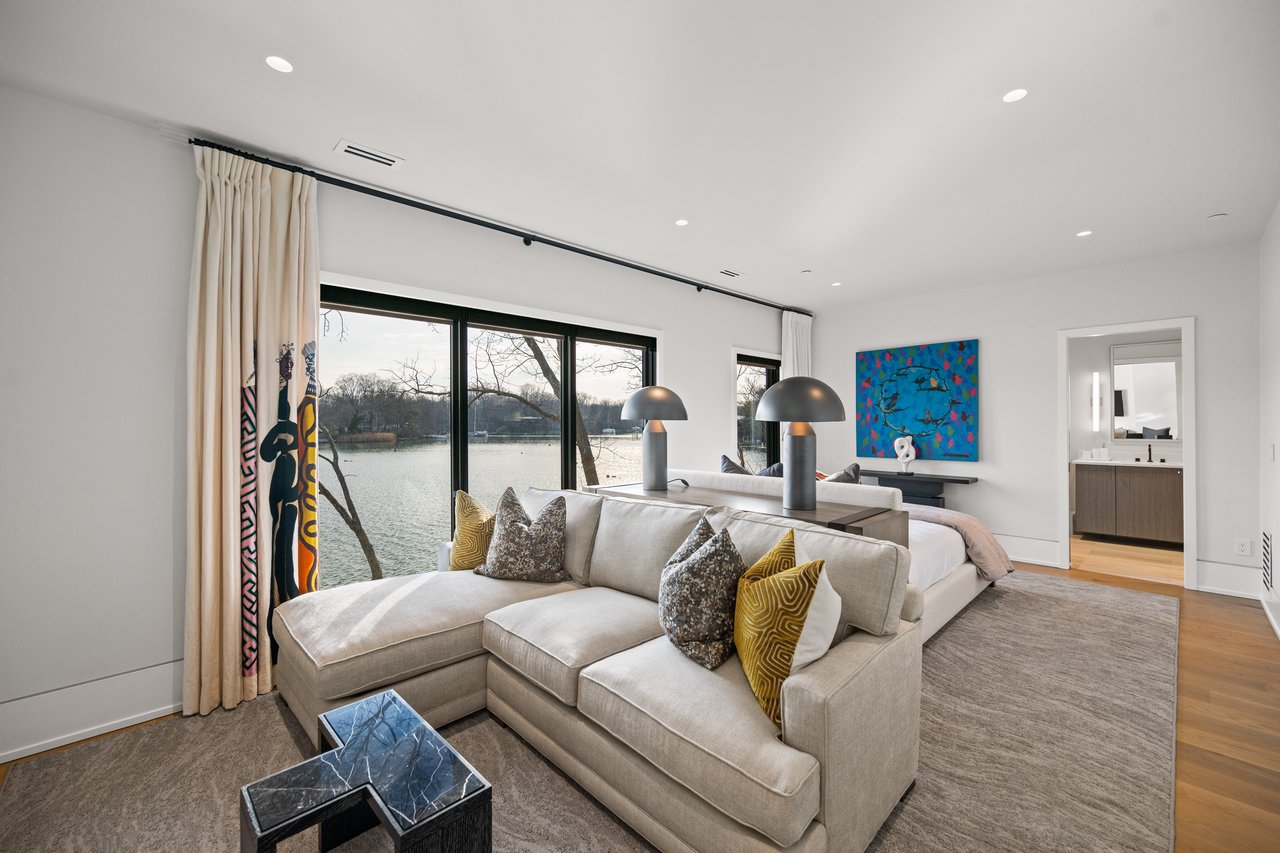 ANNAPOLIS WATERFRONT HOME | LAKE OGELTON WATERFRONT WITH CHESAPEAKE BAY ACCESS