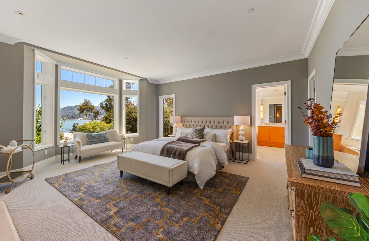 62 De Silva Island Drive Mill Valley