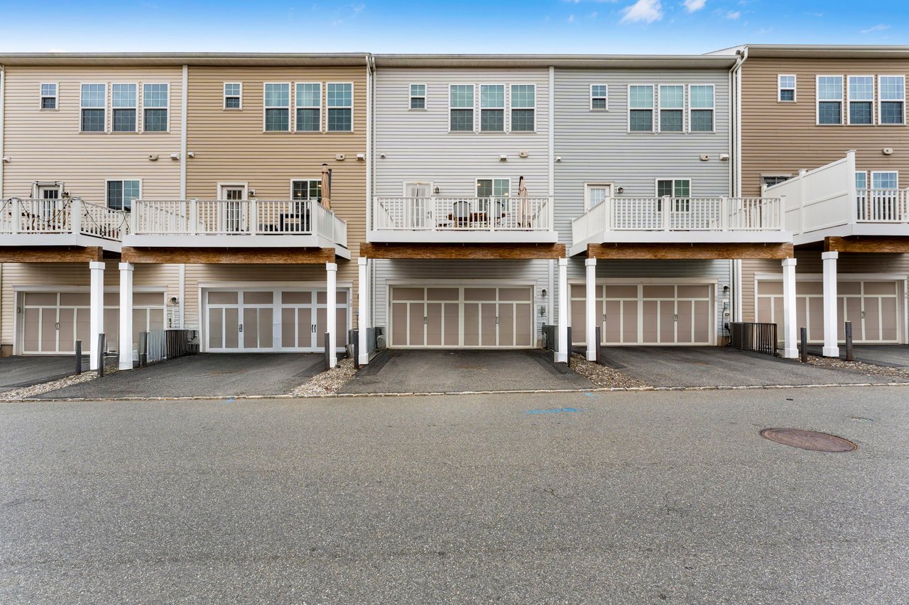 70 Wesmont Dr