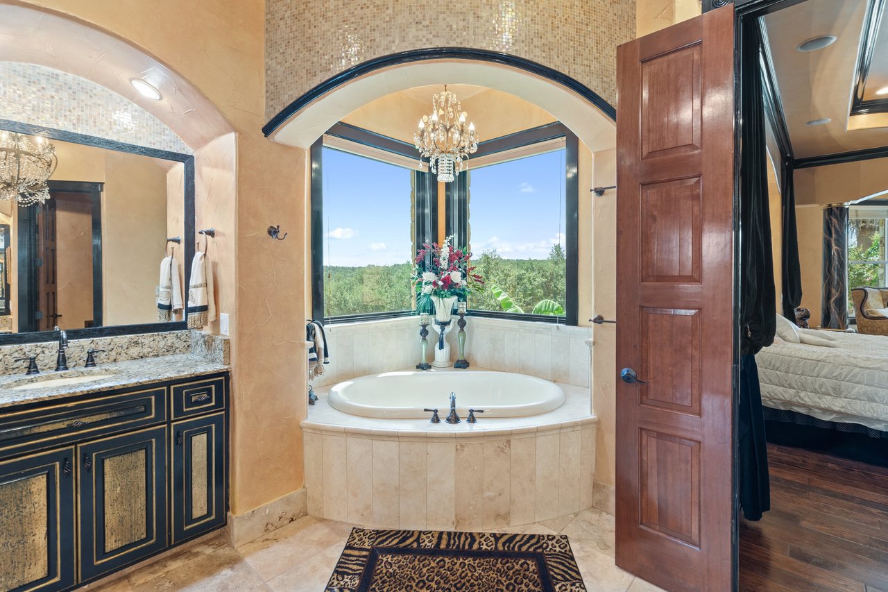A Rare West Austin Estate on 32 Unrestricted Acres