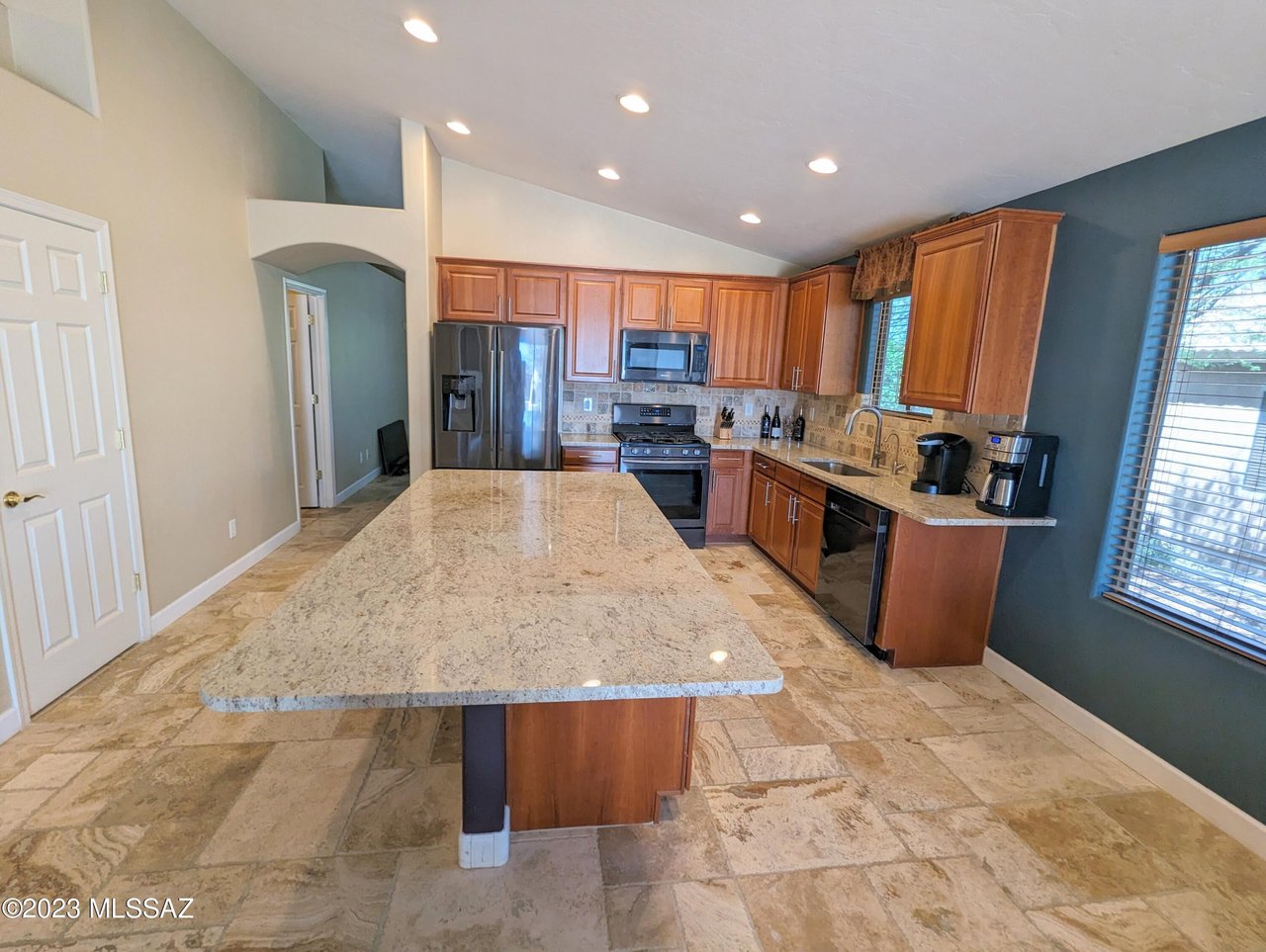 757 E Blue Rock Way