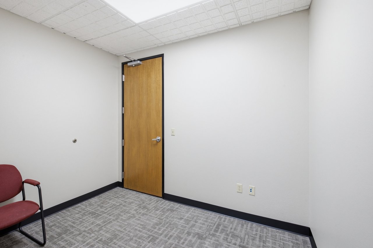 Independence Plaza I & II | Move-in Ready Spec Suites | For Lease