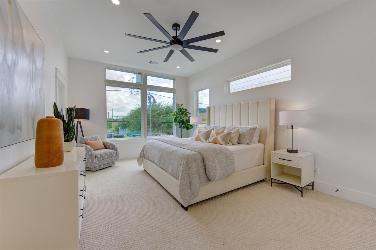bedroom design of homes in the villas at tuam in Houston