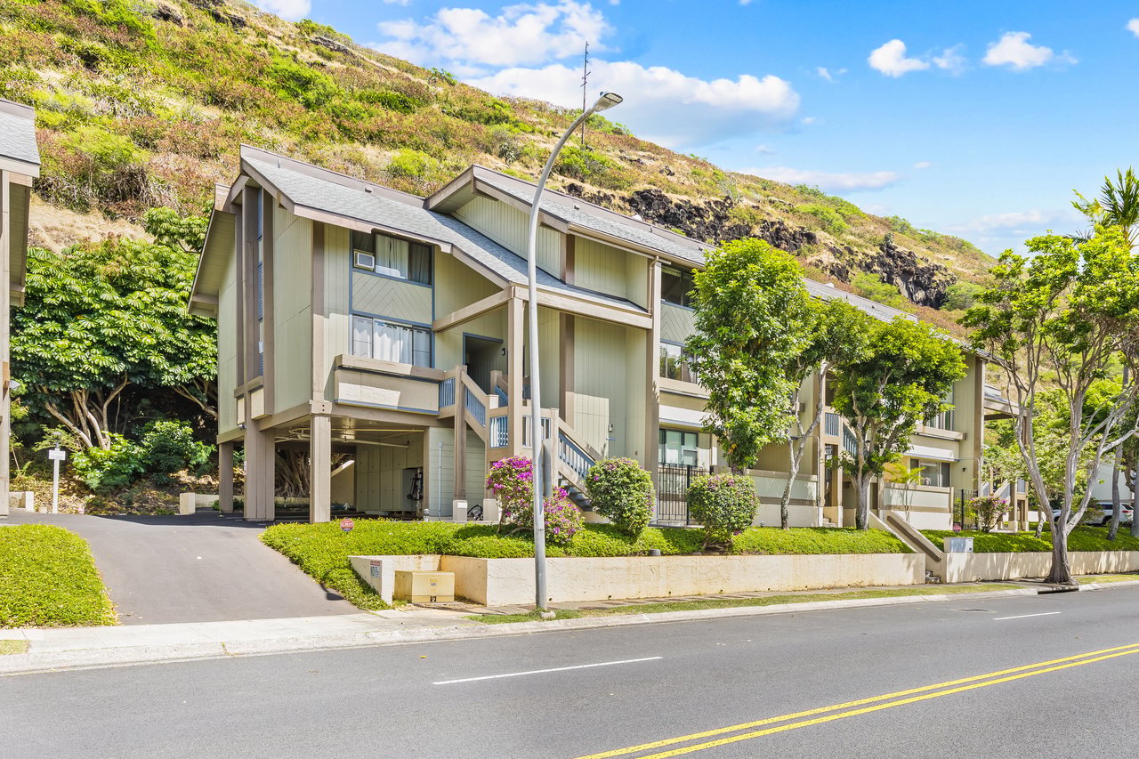 300 Kawaihae St #300E