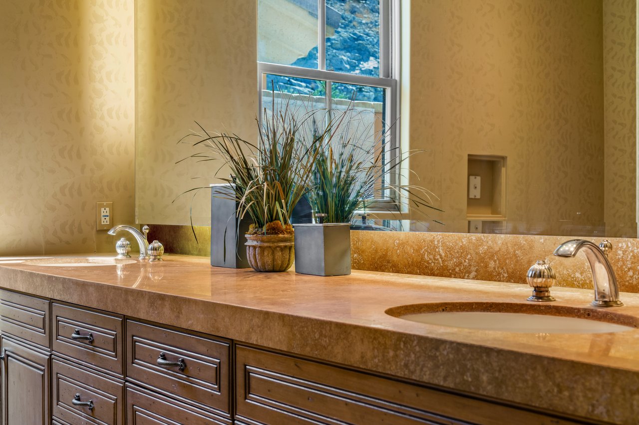 2 Nebulae Way, Rancho Mirage