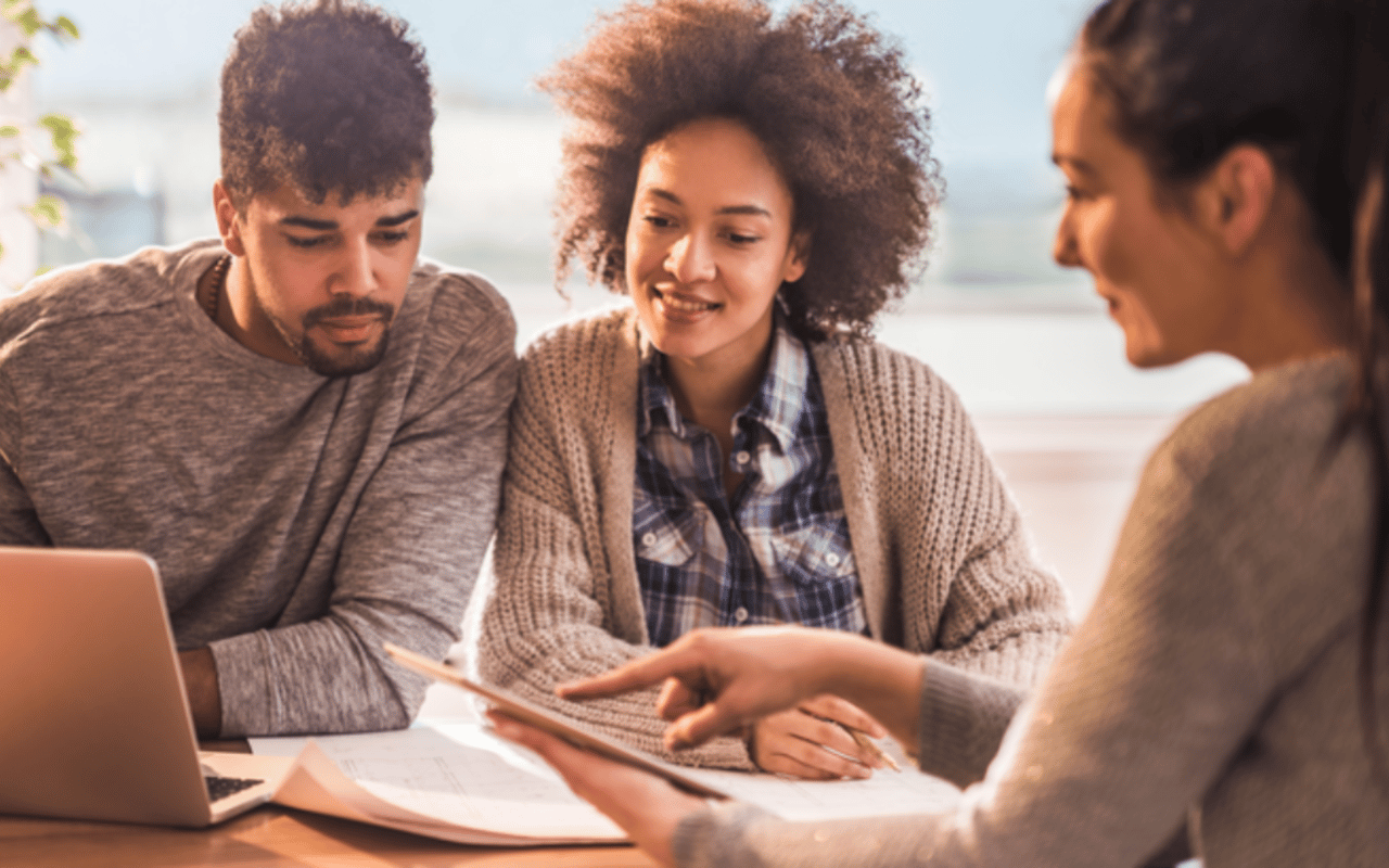 The Risks of Selling Your House on Your Own