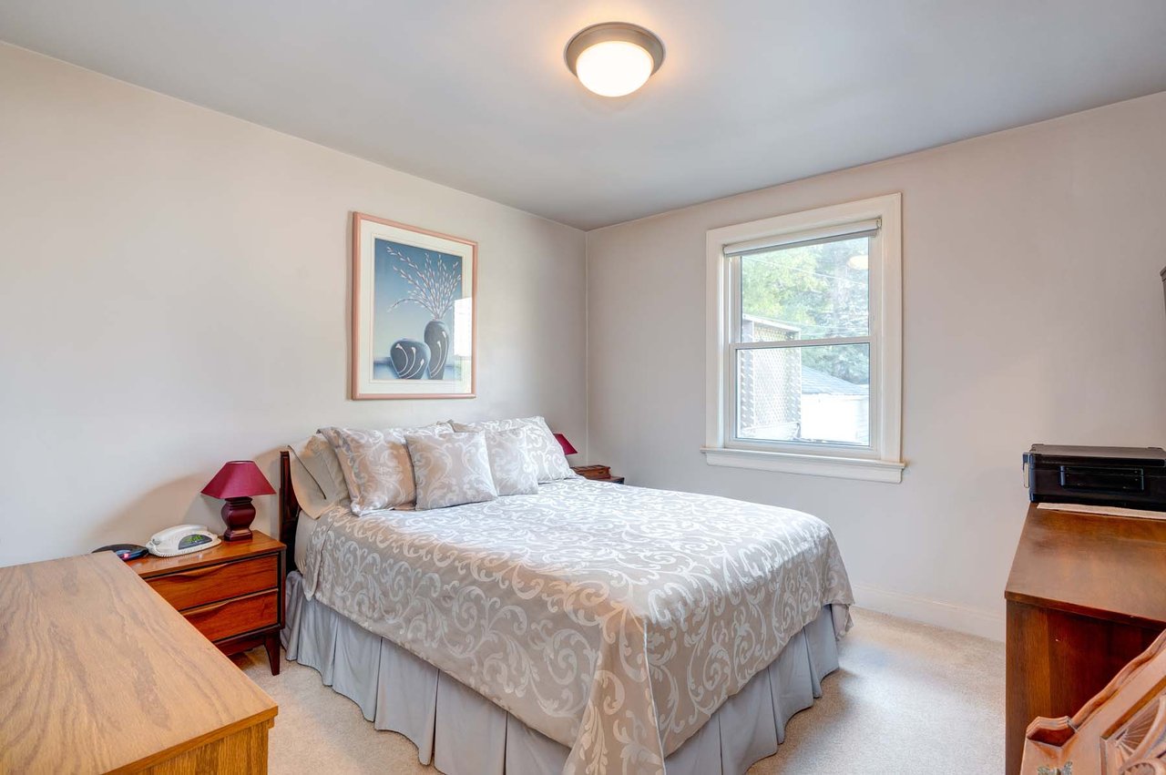 1392 Woodbine Ave