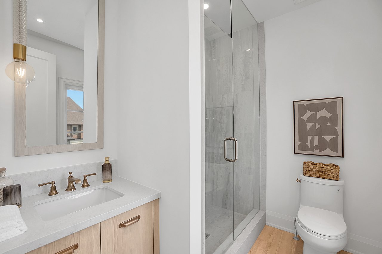 53B Puccini Drive, Richmond Hill Ontario