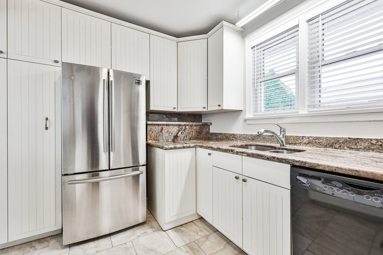 2063 Hixon Street, Oakville