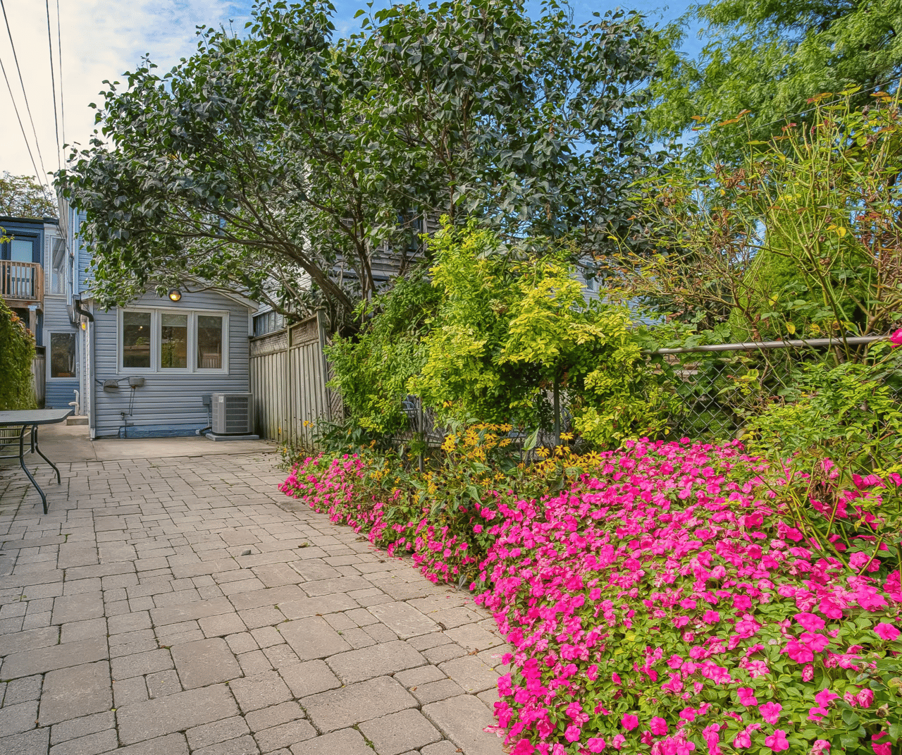57 Stafford St
