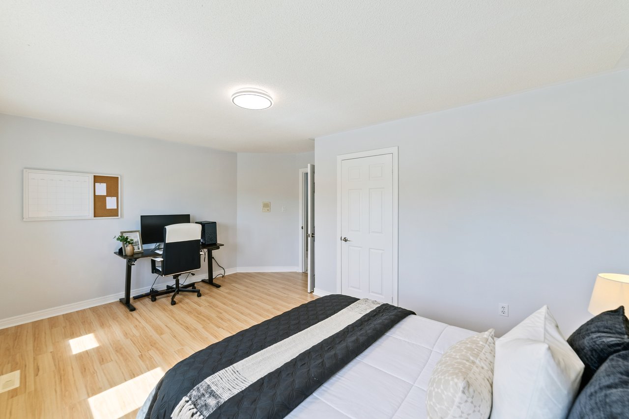 6837 Lisgar Drive