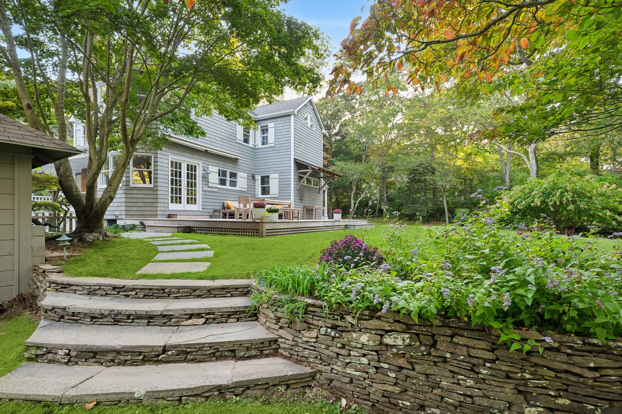 10 Oak Drive