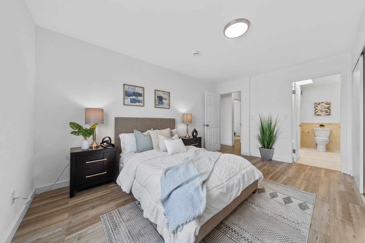 338 Deanne Lane
