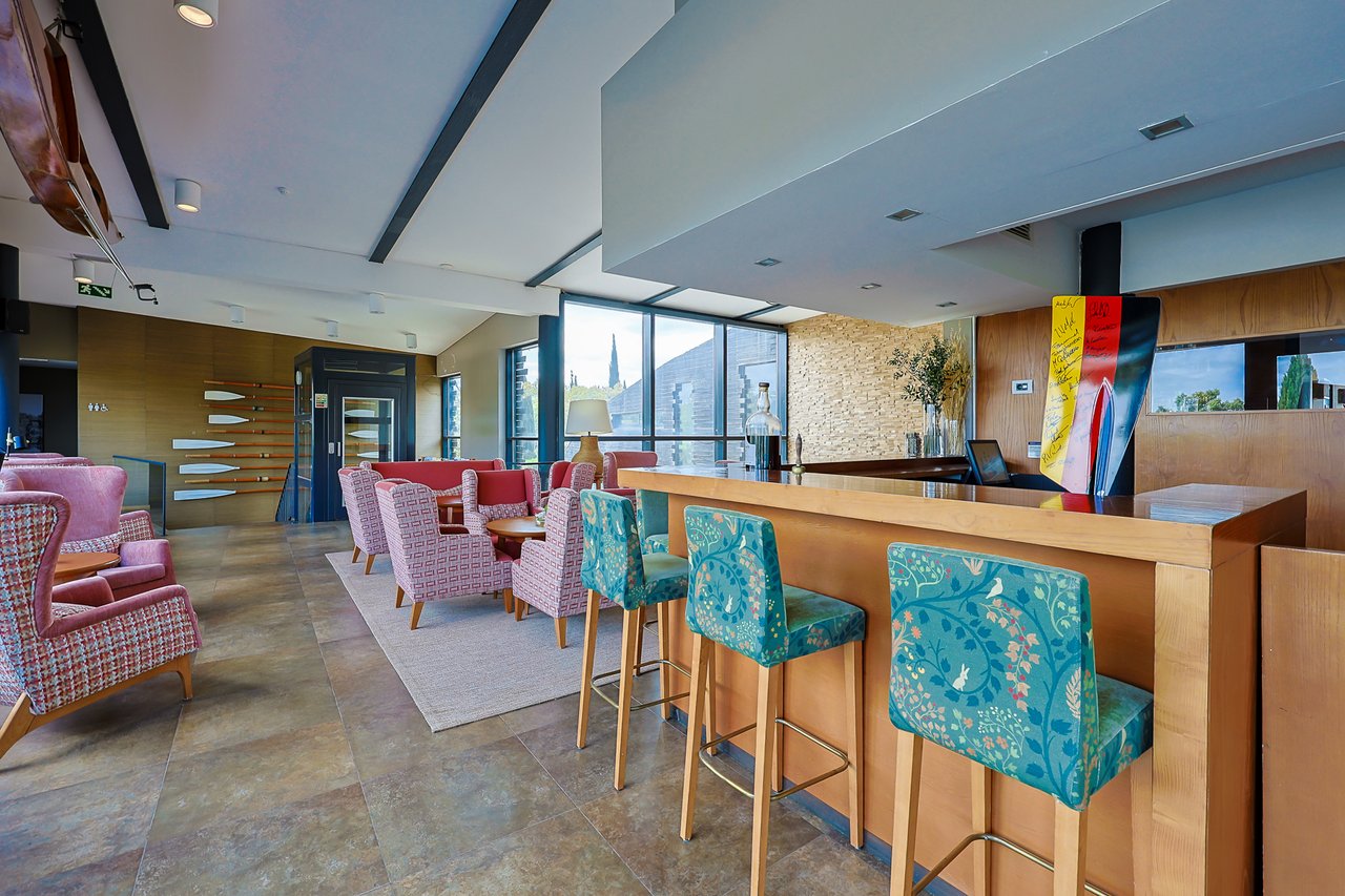 Luxury Wellness & Sports Retreat in Portugal with Expansion Upside & €1M+ Revenue