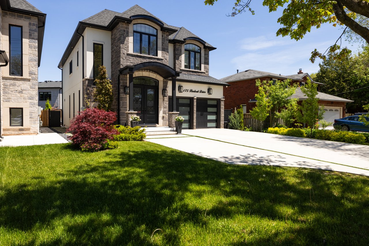175 Burloak Drive W