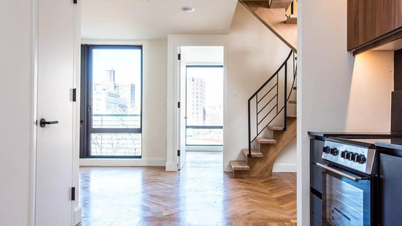 1 Duffield St 418