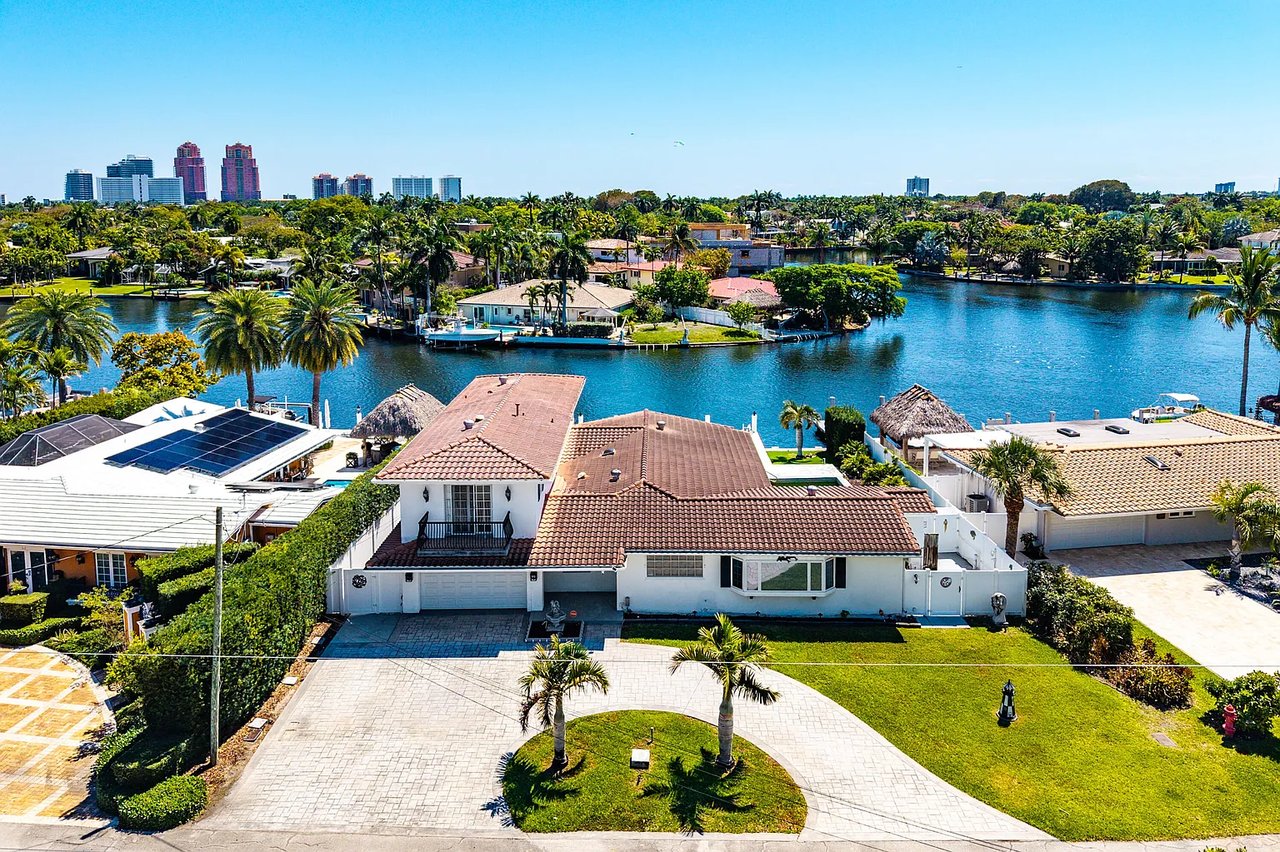 2416 NE 22nd Terrace