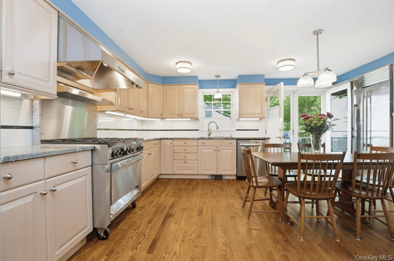 69 Tunstall Road, Scarsdale, New York 10583