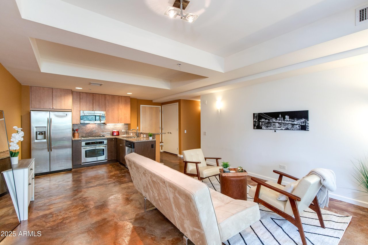 7137 E Rancho Vista Dr, #3003