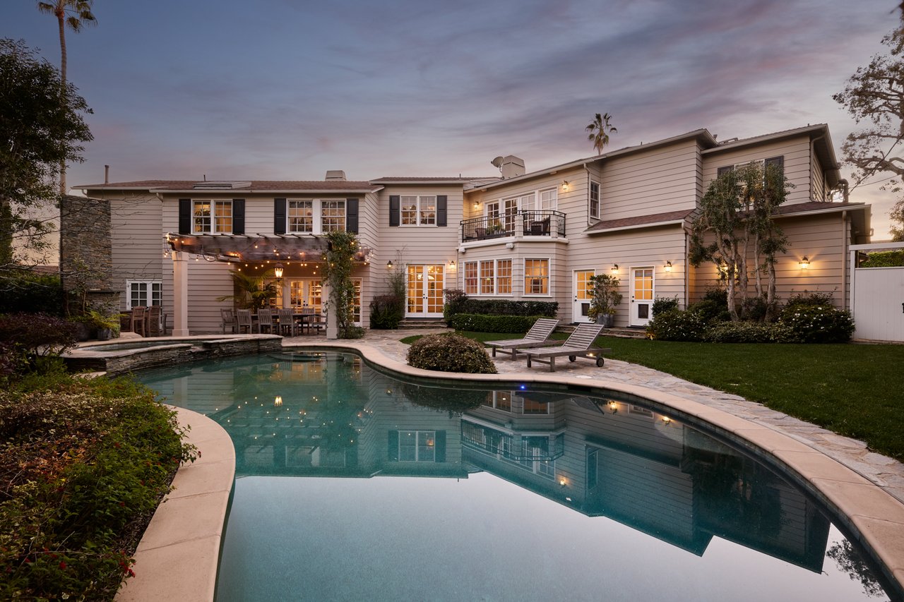 360 S Anita Ave, Brentwood 