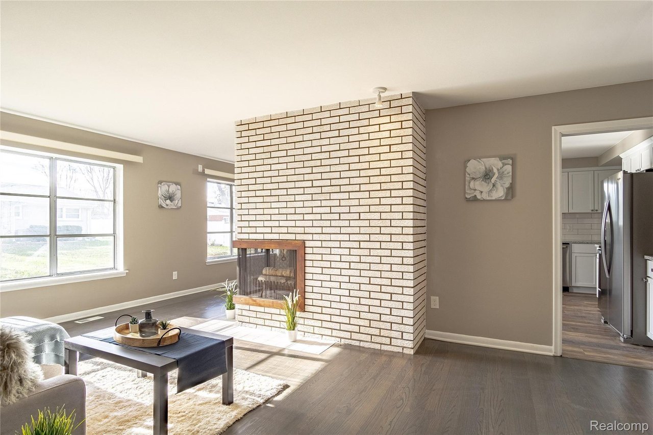 31737 Bella Vista Dr