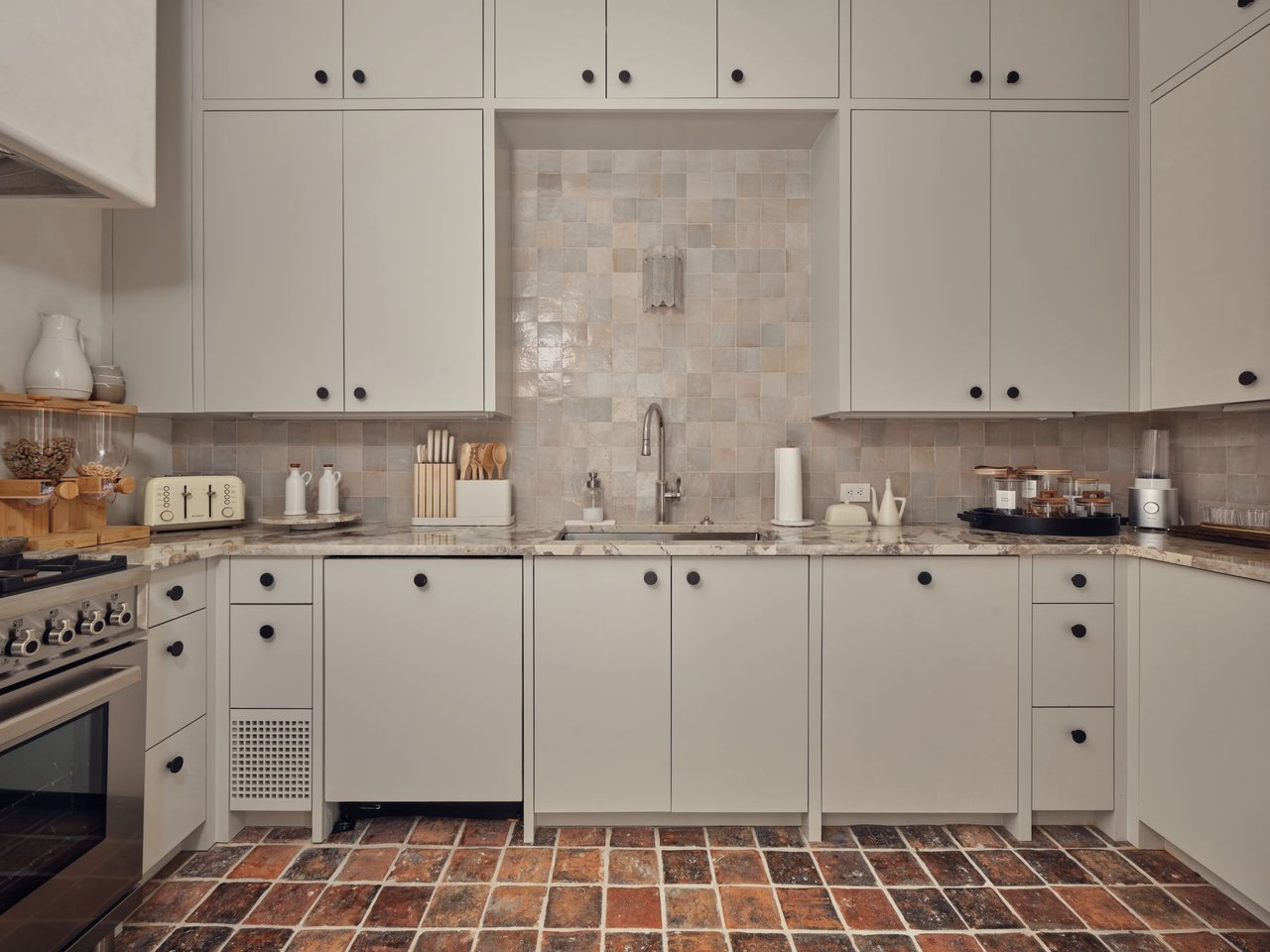 The Hilltop Villa of Westlake | A Mediterranean Escape