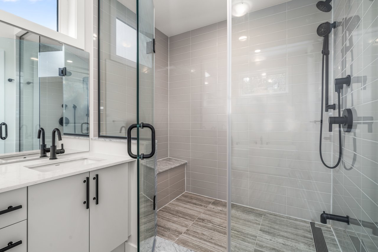 49 - 1053 GREENSVIEW DRIVE