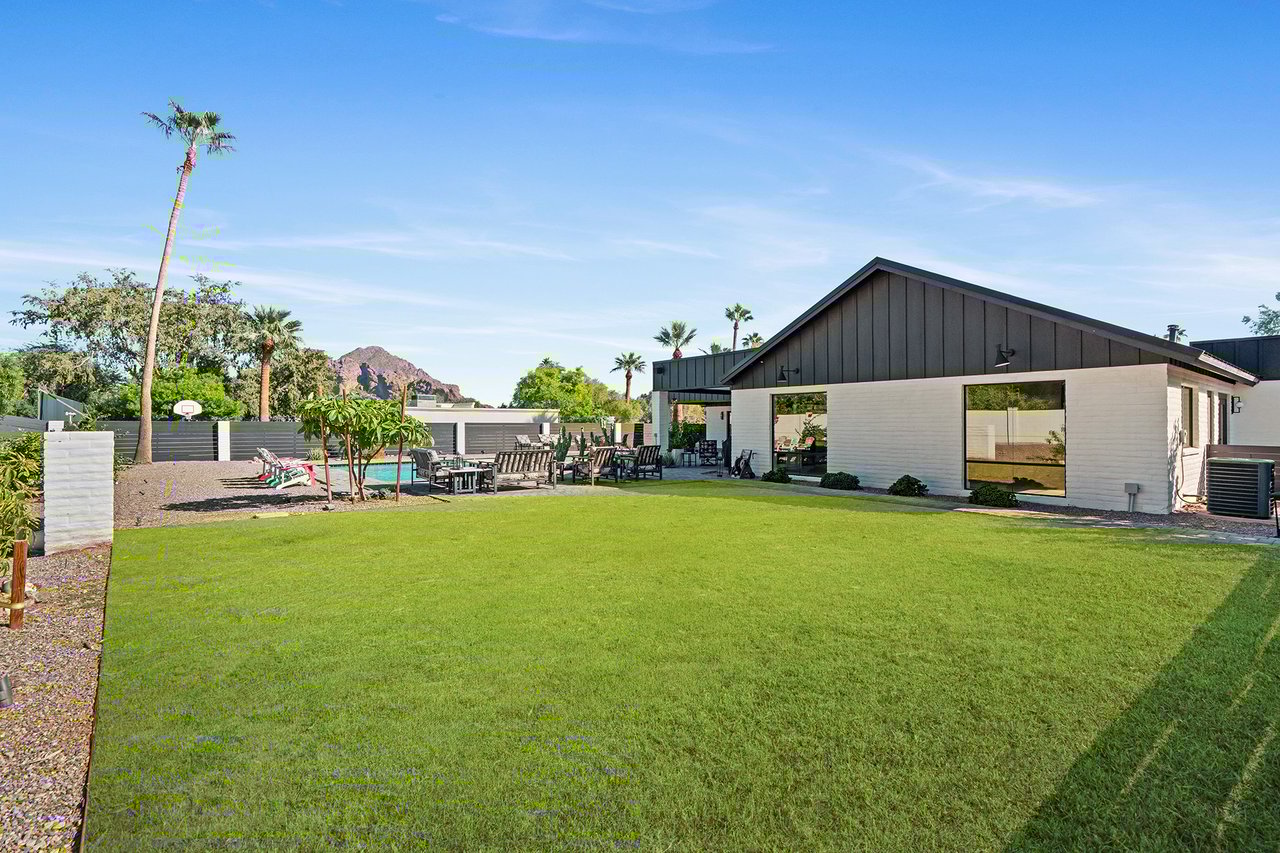 3842 E SAN MIGUEL Avenue, Paradise Valley