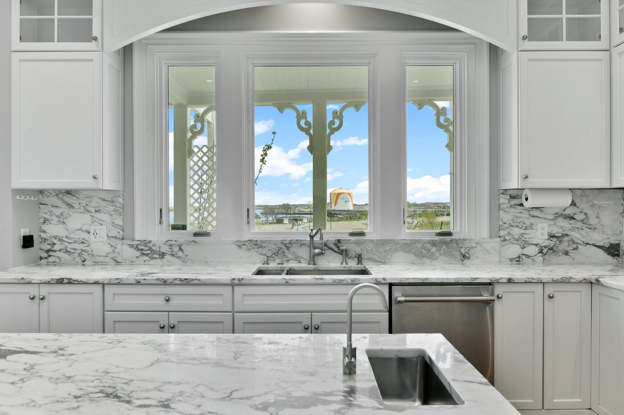 108 Cushing Ave # 2