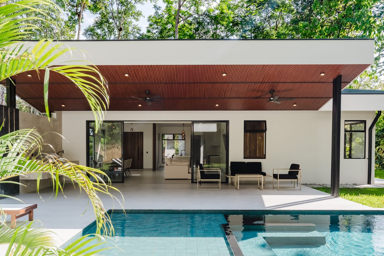 Casa Escondida, Contemporary Villa with Guest Suite