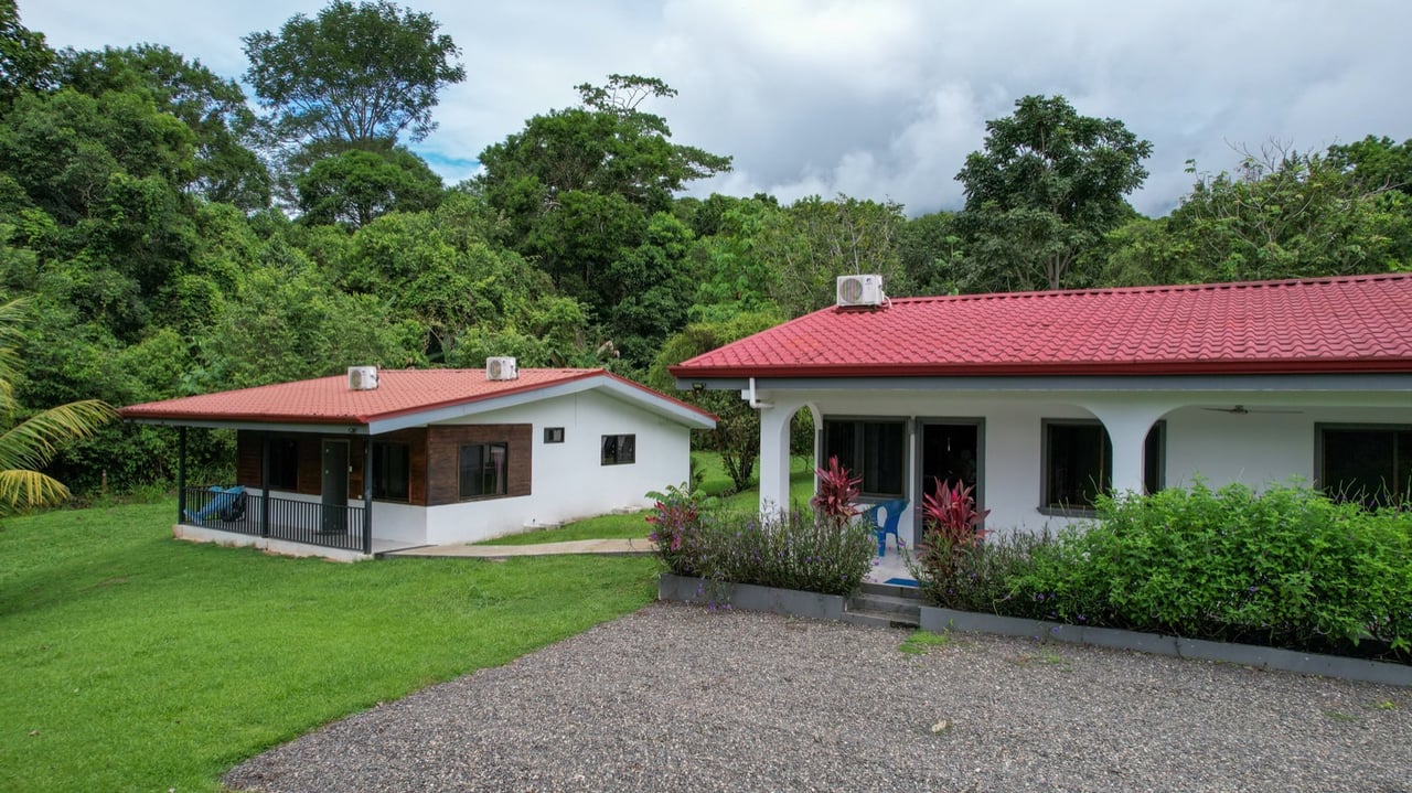 Versatile Multi-Unit Property with Income and Expansion Potential