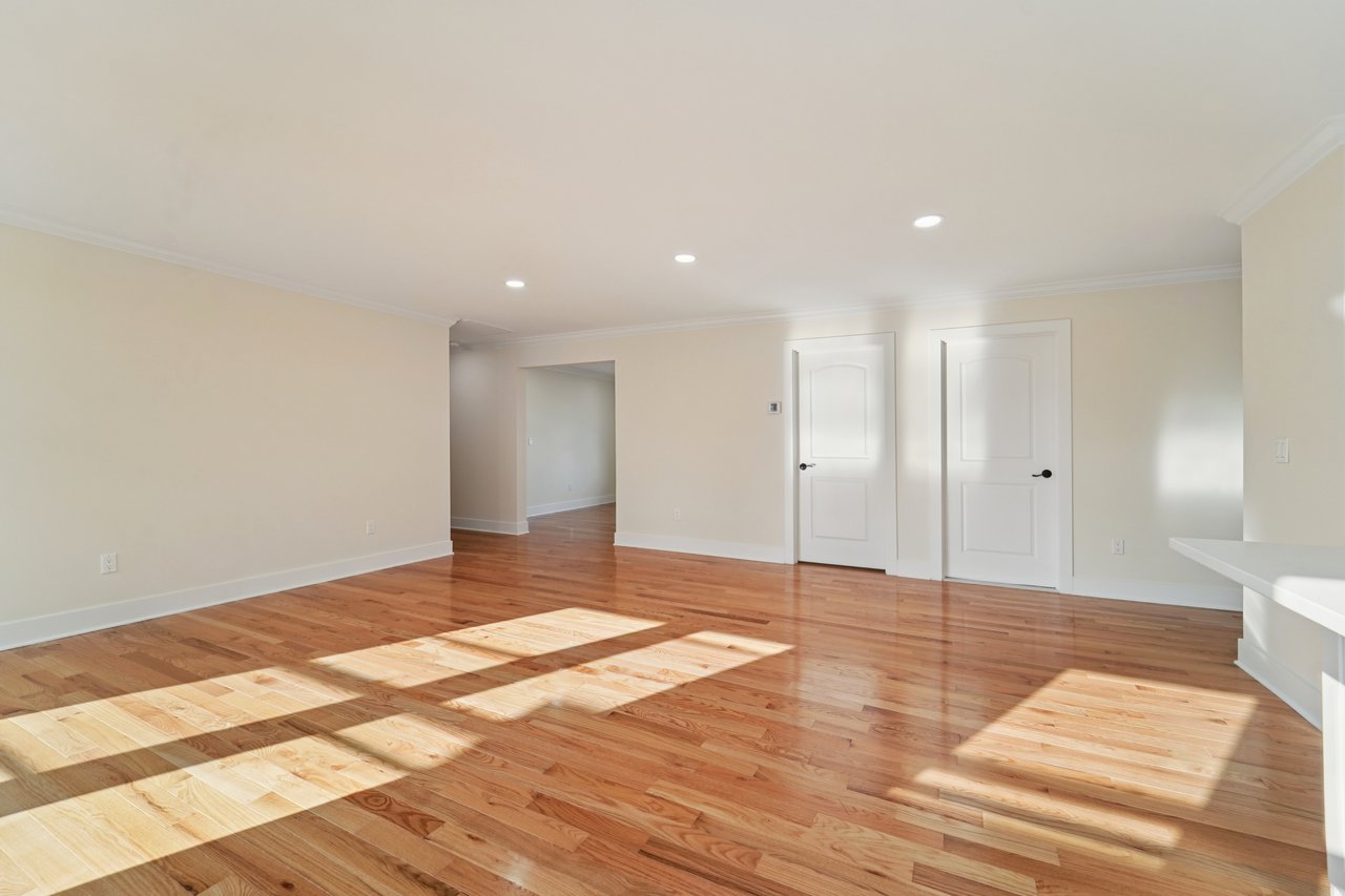 219 Mile Square Road