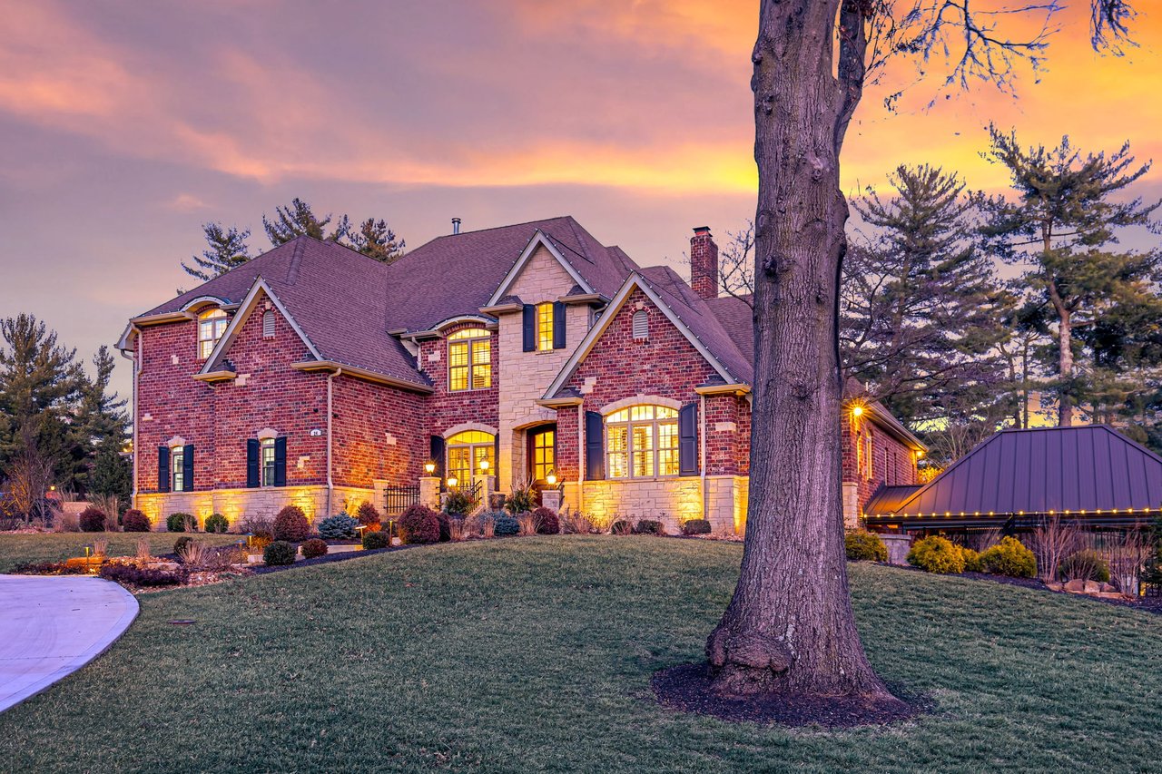 24 Williamsburg Estates Drive