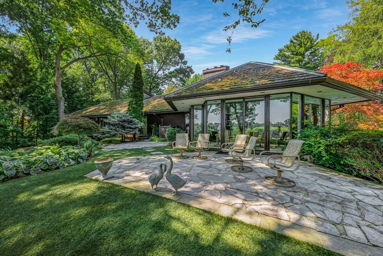 1000 Mississauga Heights Dr