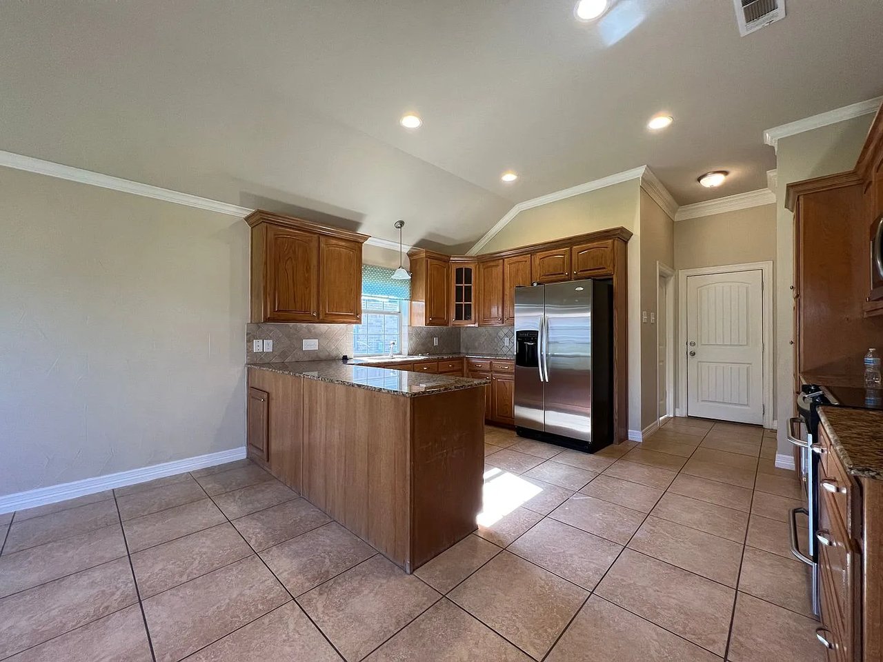 3016 Pueblo Dr
