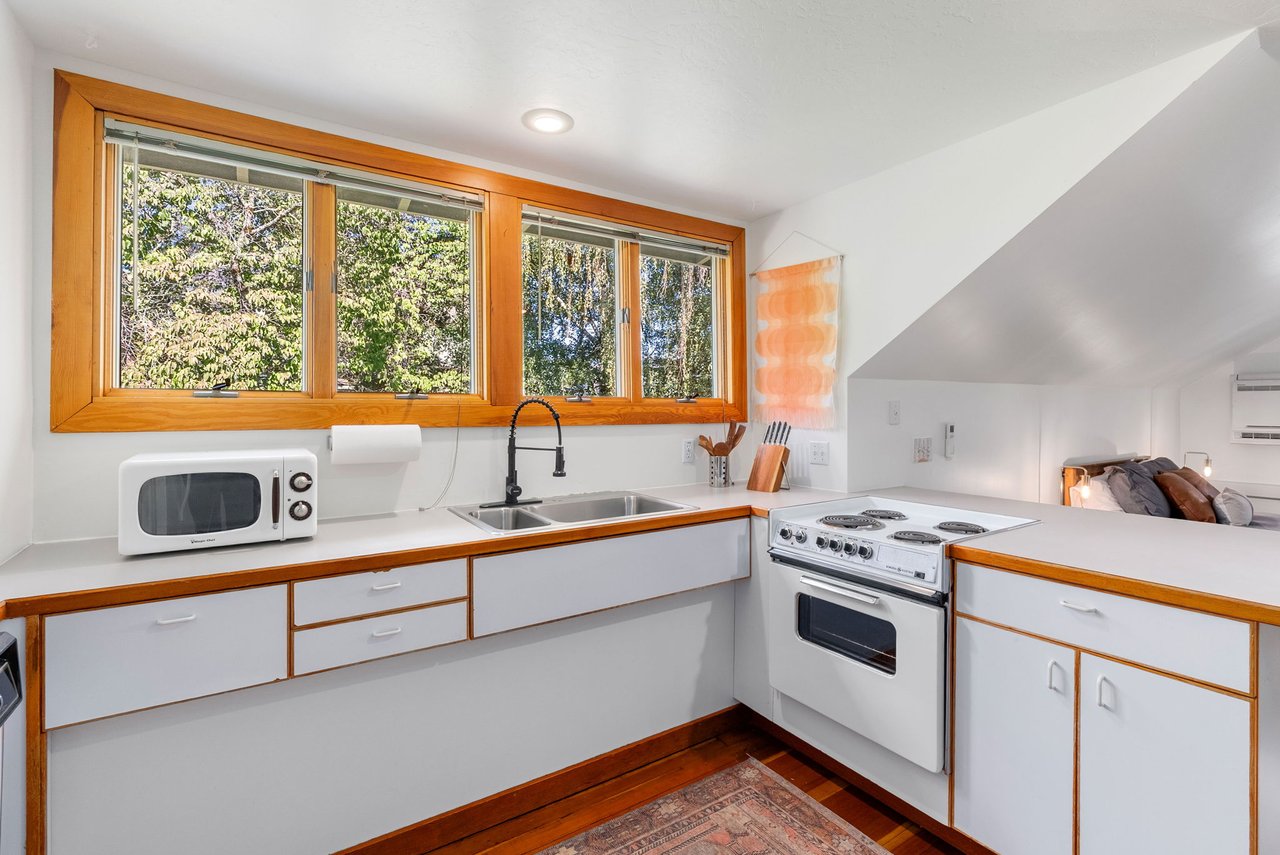 607 Cascade Ave