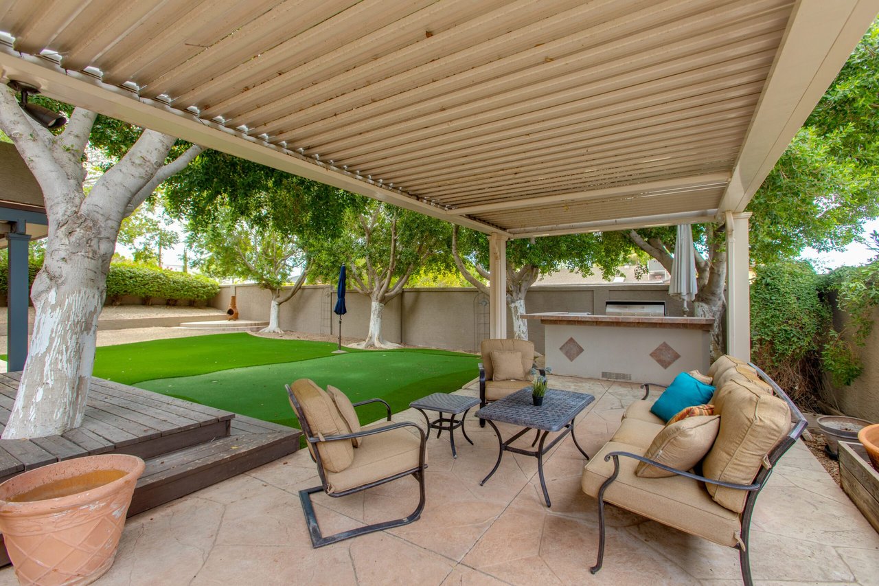 1067 E Seminole Dr.