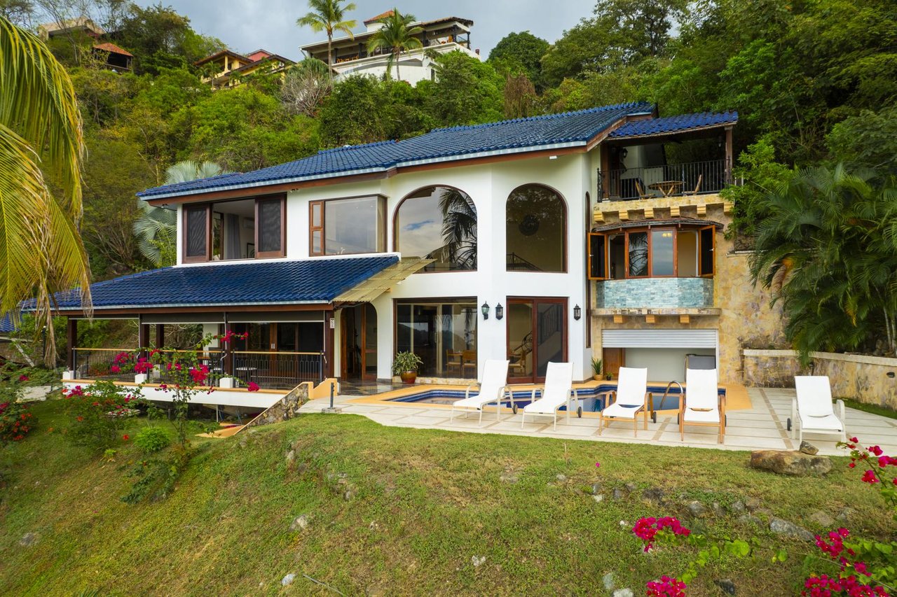 Casa Nikita | 4-Bedroom Ocean View Villa with Pool Near Potrero Beach