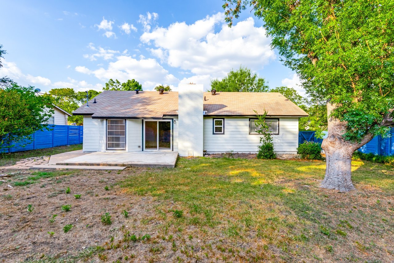 1107 Chesapeake DR